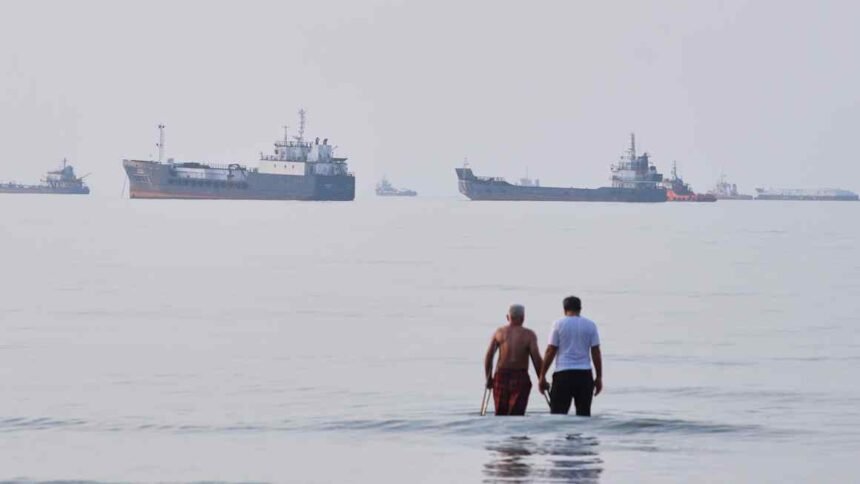 US to resume Strait of Hormuz blockade and charge fees on ships, Trump says